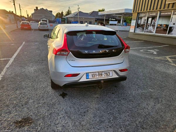 Volvo V40 Hatchback, Diesel, 2013, Silver