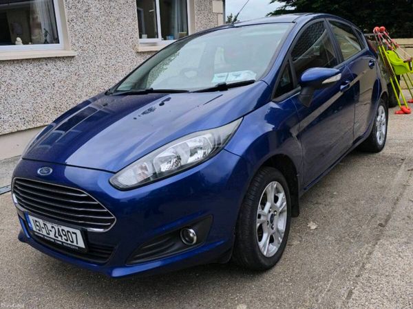 Ford Fiesta Hatchback, Petrol, 2015, Blue