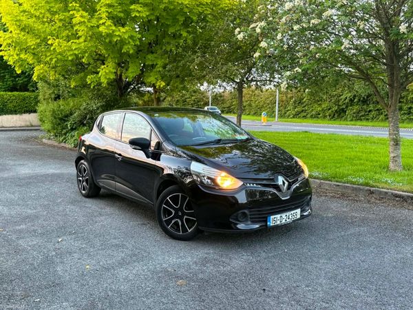 Renault Clio Hatchback, Petrol, 2015, Black