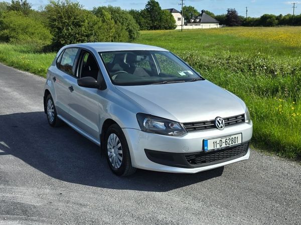 Volkswagen Polo Hatchback, Petrol, 2011, Silver