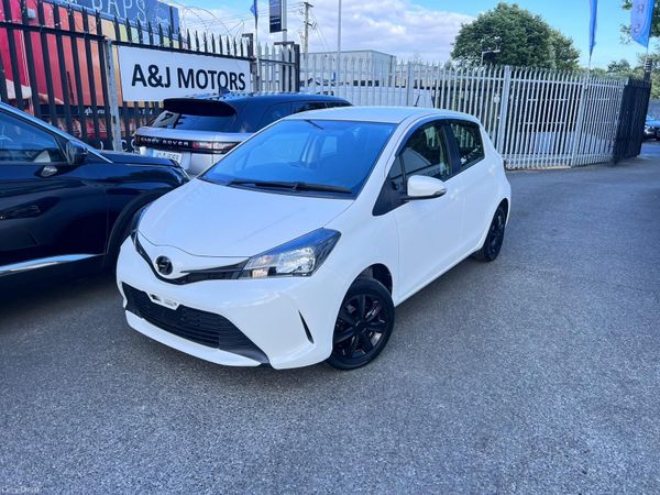 Toyota Yaris Hatchback, Petrol, 2016, White