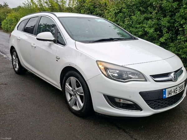 Vauxhall Astra Estate, Diesel, 2014, White