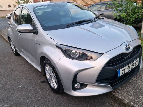 Toyota Yaris Hatchback, Petrol Hybrid, 2021, Grey