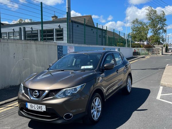 Nissan Qashqai Hatchback, Diesel, 2015, Brown