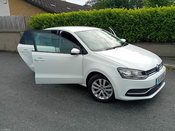 Volkswagen Polo Hatchback, Petrol, 2015, White