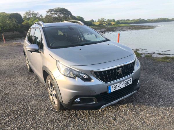 Peugeot 2008 Hatchback, Petrol, 2019, Grey