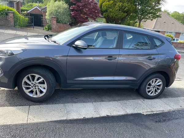 Hyundai Tucson SUV, Petrol, 2018, Grey