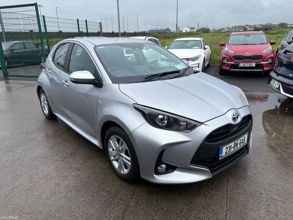 Toyota Yaris Hatchback, Petrol Hybrid, 2023, Grey