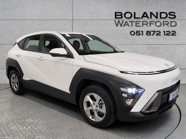 Hyundai KONA MPV, Petrol, 2025, White
