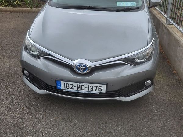 Toyota Auris Hatchback, Petrol Hybrid, 2018, Grey