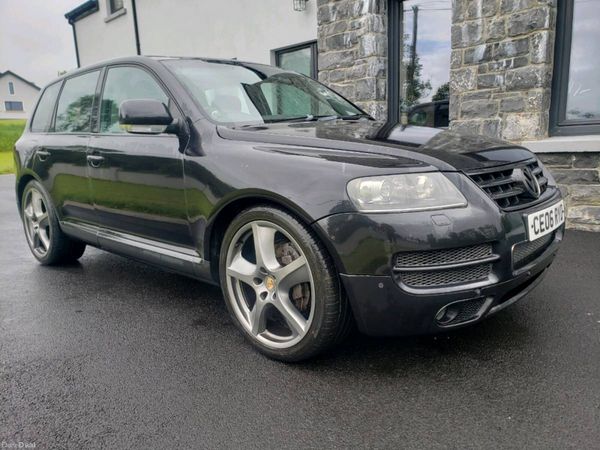 Volkswagen Touareg SUV, Diesel, 2006, Black