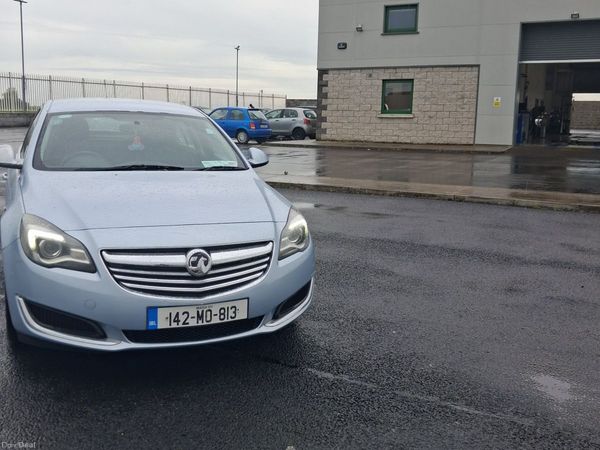 Vauxhall Insignia Hatchback, Diesel, 2014, Silver