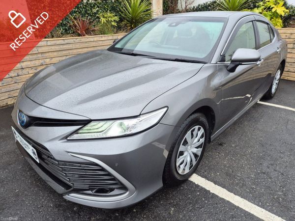 Toyota Camry Saloon, Petrol Hybrid, 2022, Grey