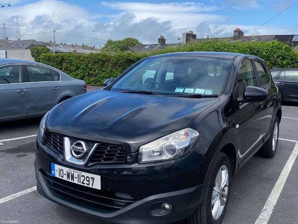 Nissan Qashqai Hatchback, Diesel, 2010, Black