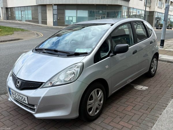 Honda Jazz Hatchback, Petrol, 2014, Grey