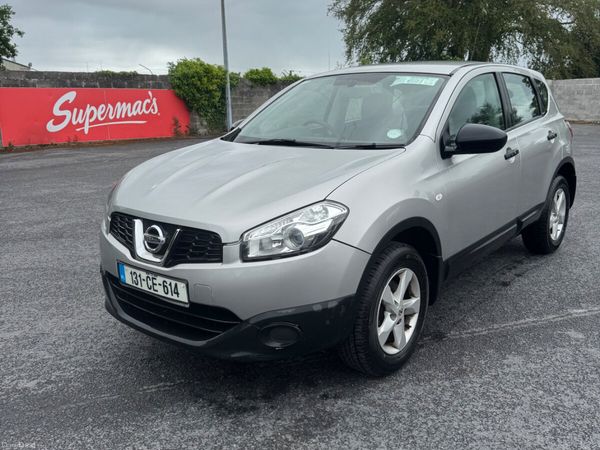 Nissan Qashqai Hatchback, Petrol, 2013, Silver