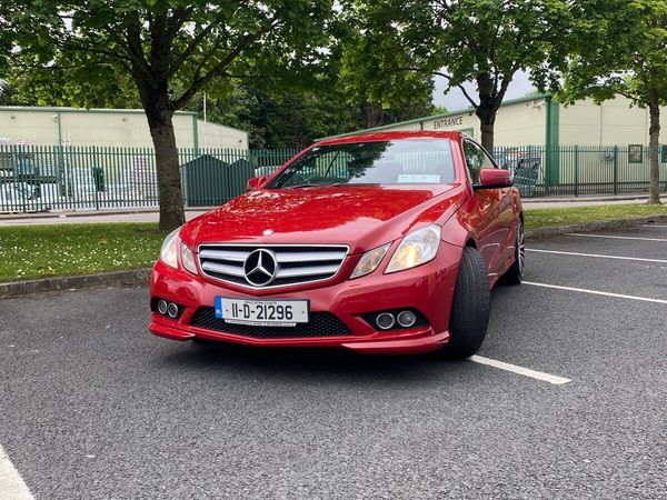 Mercedes-Benz E-Class Coupe, Diesel, 2011, Red