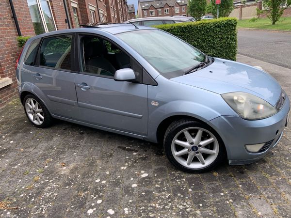 Ford Fiesta Hatchback, Petrol, 2007, Blue