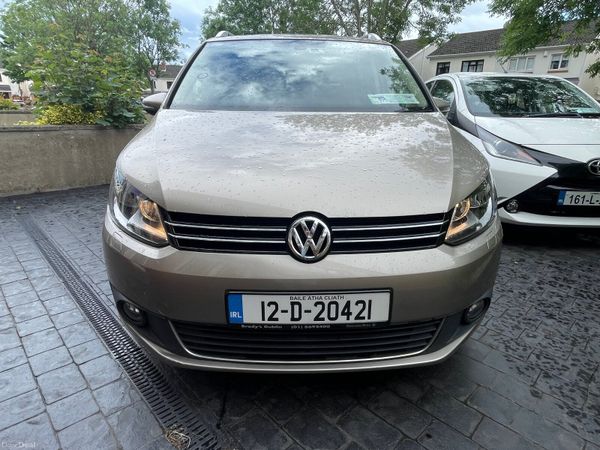 Volkswagen Touran MPV, Diesel, 2012, Brown