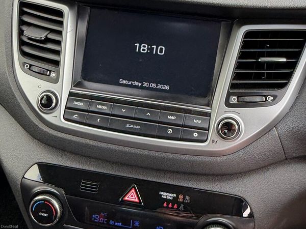Hyundai Tucson SUV, Diesel, 2016, Silver