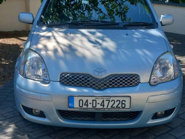 Toyota Yaris Hatchback, Petrol, 2004, Blue