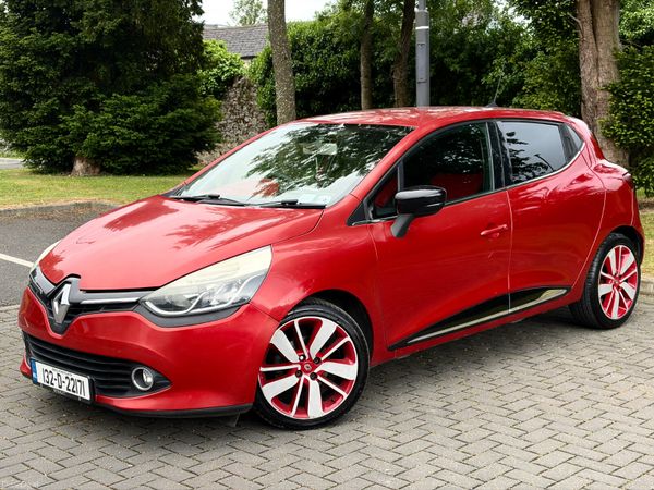 Renault Clio Hatchback, Petrol, 2013, Red