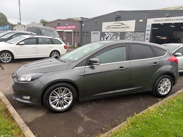Ford Focus Hatchback, Diesel, 2017, Grey