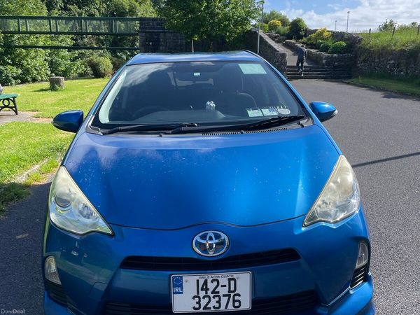 Toyota Aqua Hatchback, Petrol Hybrid, 2014, Blue