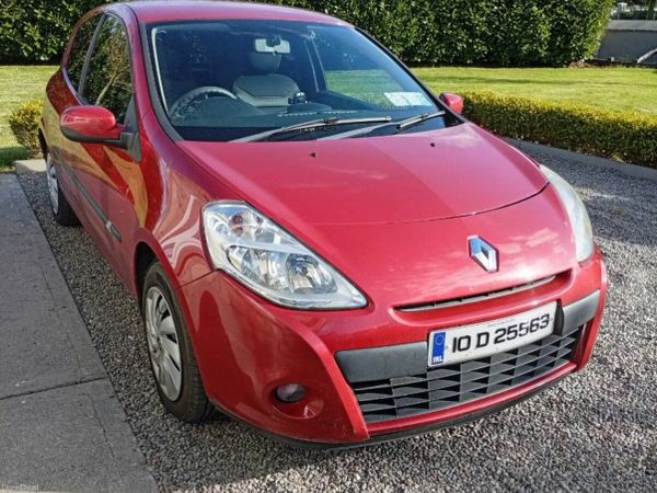 Renault Clio Hatchback, Ethanol Petrol, 2010, Red