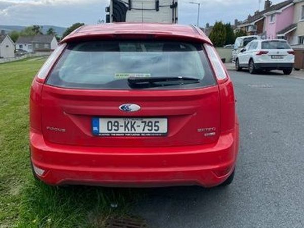 Ford Focus Hatchback, Diesel, 2009, Red