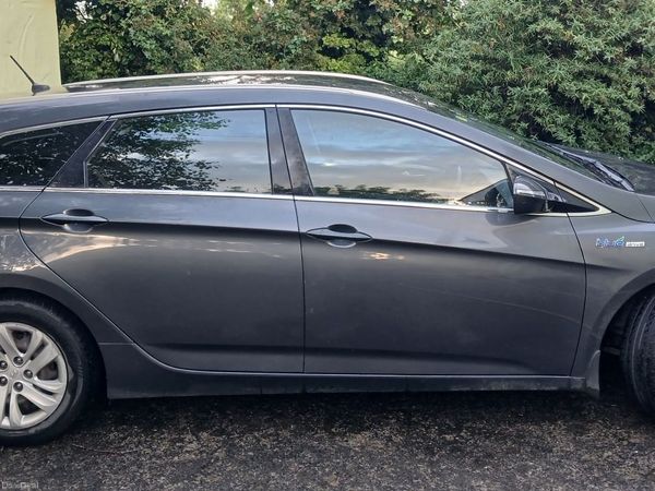 Hyundai i40 Estate/Jeep, Diesel, 2013, Grey