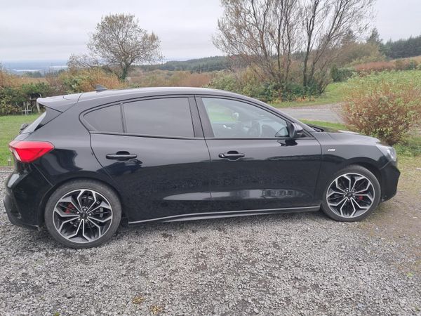 Ford Focus Hatchback, Diesel, 2019, Black
