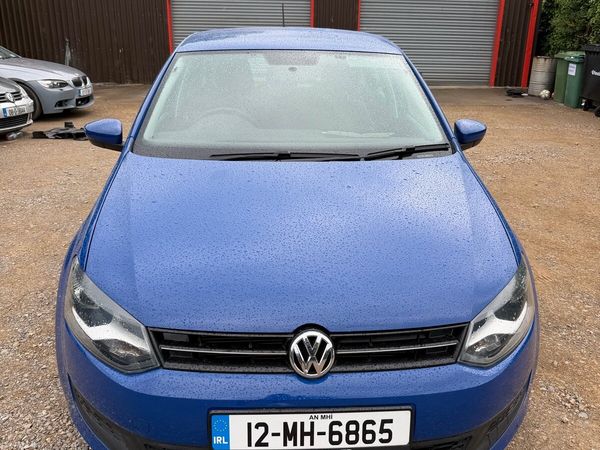 Volkswagen Polo Hatchback, Petrol, 2012, Blue