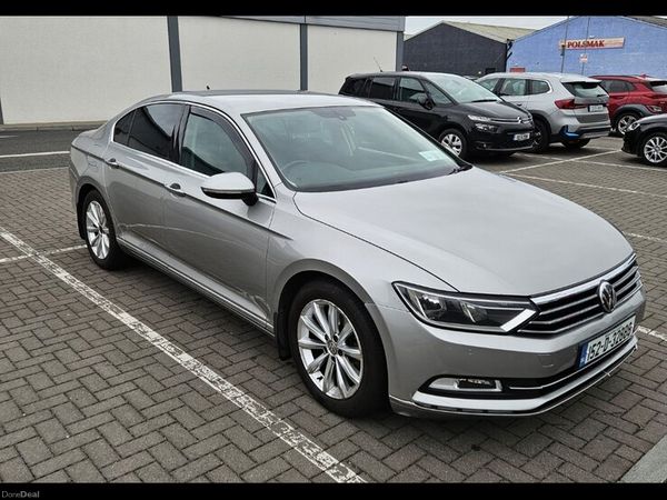 Volkswagen Passat Saloon, Diesel, 2015, Silver