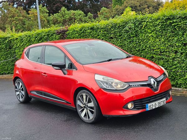 Renault Clio Hatchback, Petrol, 2015, Red