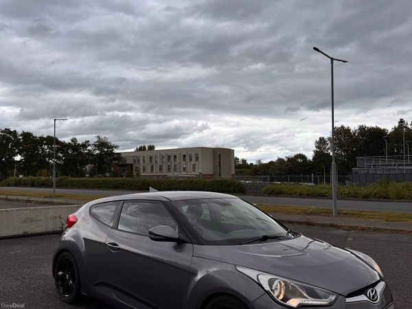 Hyundai Veloster Hatchback, Petrol, 2013, Silver