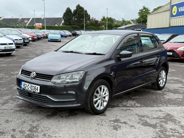 Volkswagen Polo Hatchback, Petrol, 2015, Grey