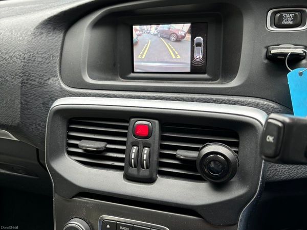 Volvo V40 Hatchback, Diesel, 2013, Grey
