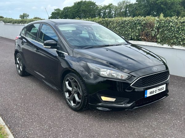 Ford Focus Hatchback, Diesel, 2016, Black