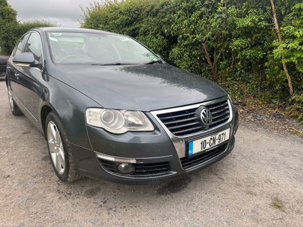 Volkswagen Passat Saloon, Diesel, 2010, Grey