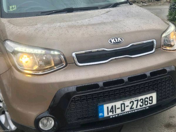 Kia Soul Hatchback, Diesel, 2014, Brown