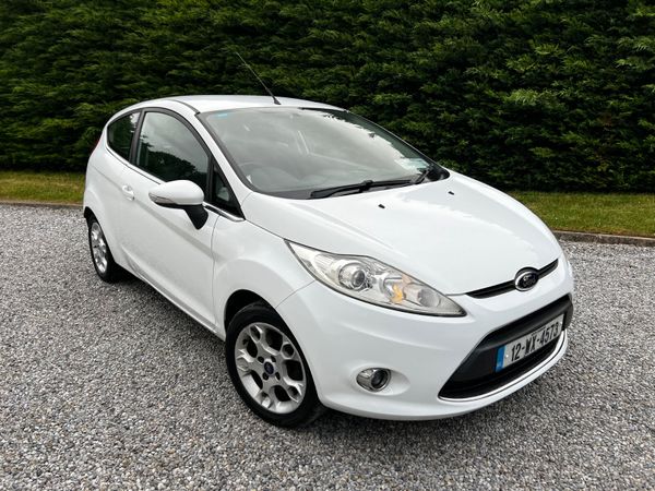 Ford Fiesta Hatchback, Petrol, 2012, White