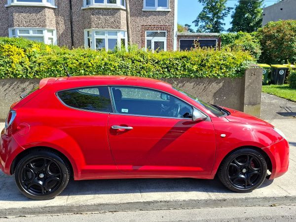 Alfa Romeo Mito Hatchback, Diesel, 2009, Red