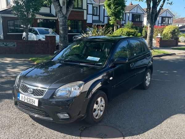 Honda Jazz Hatchback, Petrol, 2014, Beige