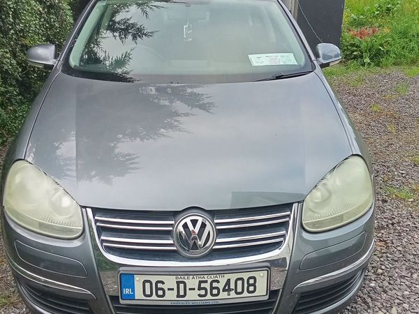 Volkswagen Jetta Saloon, Petrol, 2006, Grey