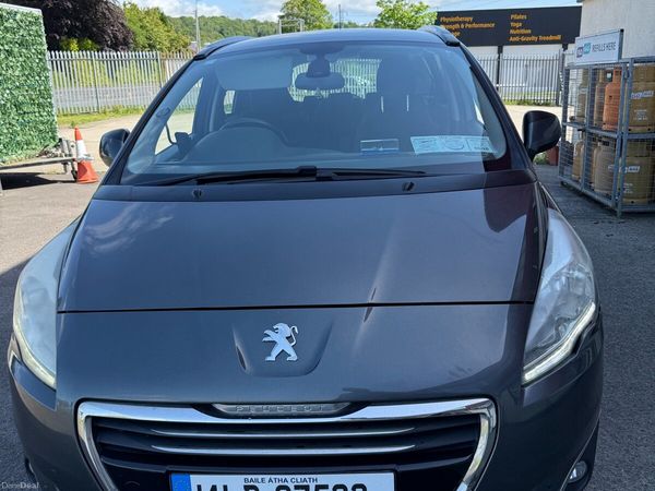 Peugeot 5008 MPV, Diesel, 2014, Grey