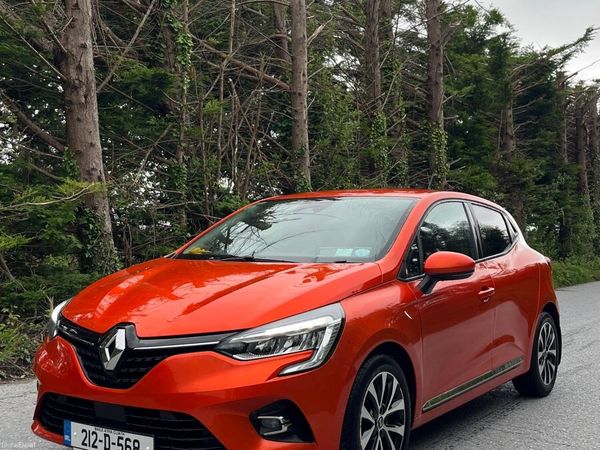 Renault Clio Hatchback, Petrol, 2021, Orange