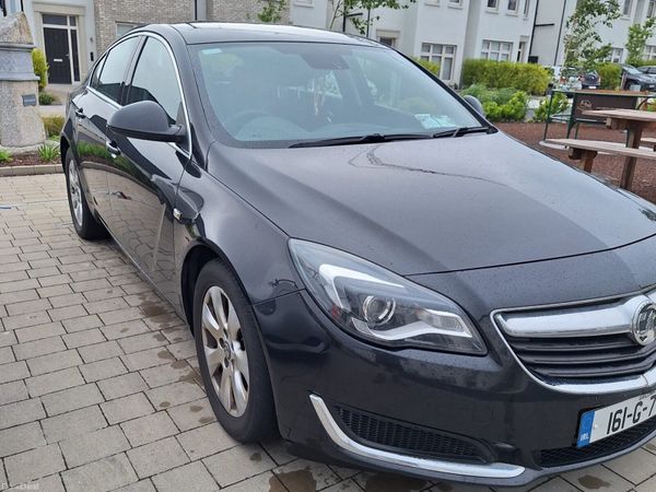 Vauxhall Insignia Hatchback, Diesel, 2016, Black