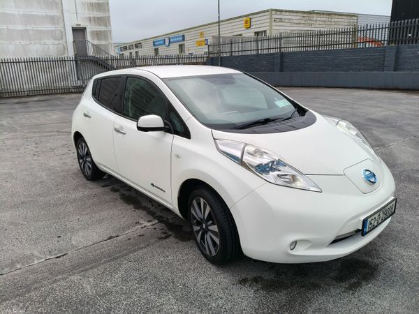 Nissan Leaf Hatchback, Electric, 2015, White