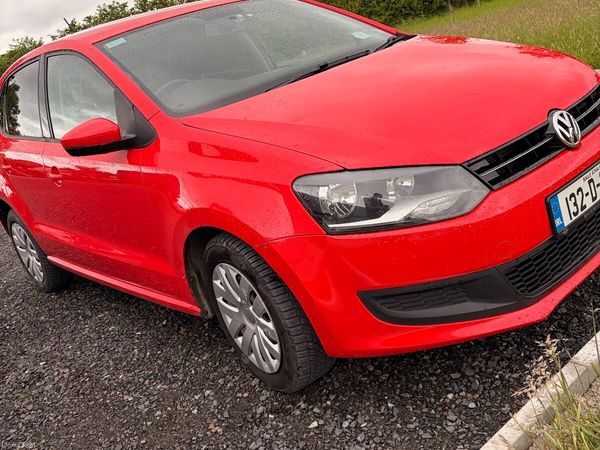 Volkswagen Polo Hatchback, Petrol, 2013, Red